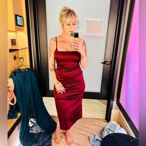 Abercrombie Sculpting Satin Stretch Midi